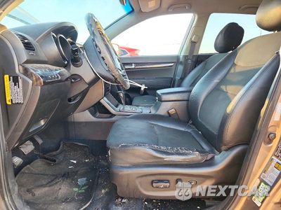 Zdjęcie 7 z 13 samochodu: 2011 KIA SORENTO EX VIN:5XYKU3A18BG102732 - miniatura