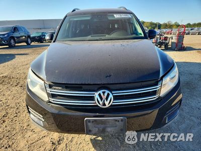 Piąte zdjęcie samochodu w środku: 2016 VOLKSWAGEN TIGUAN S VIN:WVGAV7AX9GW569586 - miniatura