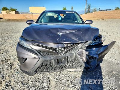 Piąte zdjęcie samochodu w środku: 2019 TOYOTA CAMRY SE VIN:4T1B11HK3KU684826 - miniatura