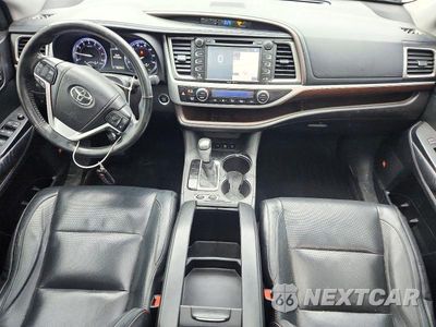 Zdjęcie 8 z 14 samochodu: 2015 TOYOTA HIGHLANDER LIMITED PLATINUM VIN:5TDDKRFH1FS116701 - miniatura