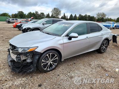 2018 TOYOTA CAMRY SE 4T1B11HK6JU114351 - główne zdjęcie licytacji z USA - miniatura