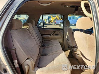 Zdjęcie 11 z 14 samochodu: 2001 TOYOTA SEQUOIA SR5 VIN:5TDZT34A71S013278 - miniatura