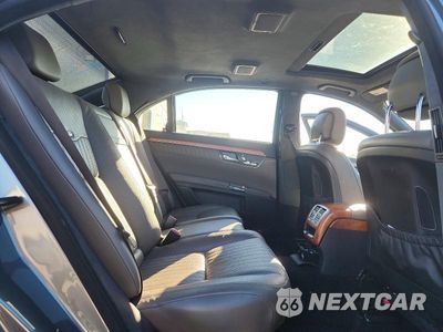 Zdjęcie 10 z 12 samochodu: 2007 MERCEDES-BENZ S 550 VIN:WDDNG71X87A116370 - miniatura