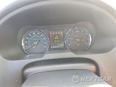 Zdjęcie 9 z 12 samochodu: 2013 JAGUAR XF VIN:SAJWA0ES0DPS78588 - miniatura