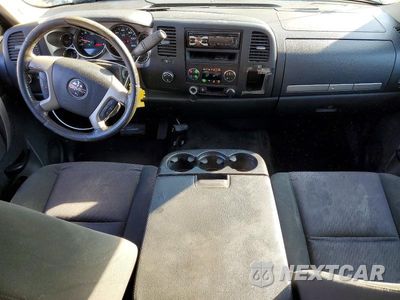 Zdjęcie 8 z 12 samochodu: 2011 GMC SIERRA K1500 SLE VIN:3GTP2VE32BG266871 - miniatura