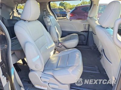Zdjęcie 11 z 13 samochodu: 2016 TOYOTA SIENNA XLE 8-PASSENGER VIN:5TDYK3DC6GS758323 - miniatura