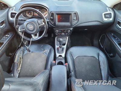 Zdjęcie 8 z 13 samochodu: 2020 JEEP COMPASS LATITUDE VIN:3C4NJDBB9LT252281 - miniatura