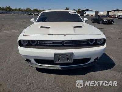 Piąte zdjęcie samochodu w środku: 2016 DODGE CHALLENGER SXT VIN:2C3CDZAG7GH129395 - miniatura