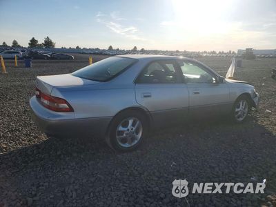 Trzecie zdjęcie samochodu z tyłu: 2000 LEXUS ES 300 VIN:JT8BF28G4Y5079383 - miniatura