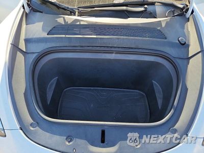 Zdjęcie 11 z 12 samochodu: 2021 TESLA MODEL Y VIN:5YJYGDEE9MF258969 - miniatura