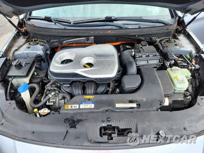 Zdjęcie 11 z 12 samochodu: 2016 HYUNDAI SONATA HYBRID SE VIN:KMHE24L13GA010615 - miniatura