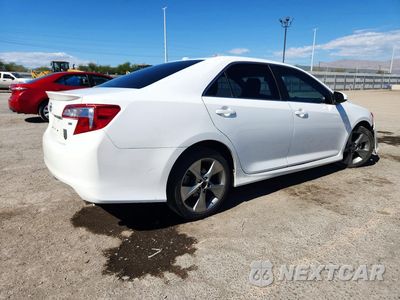 Trzecie zdjęcie samochodu z tyłu: 2014 TOYOTA CAMRY SE SPORT VIN:4T1BF1FK4EU810443 - miniatura