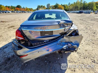 Zdjęcie 6 z 13 samochodu: 2019 MERCEDES-BENZ E 300 4MATIC VIN:WDDZF4KB4KA566287 - miniatura