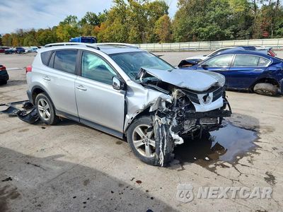 Czwarte zdjęcie samochodu z boku: 2015 TOYOTA RAV4 XLE VIN:2T3RFREV6FW241189 - miniatura