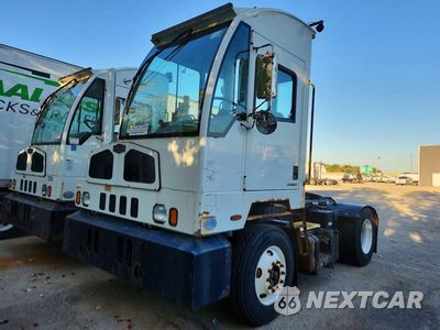 2017 AUTOCAR XSPOTTER YARD TRUCK 516H4GB20HH223306 - główne zdjęcie licytacji z USA - miniatura