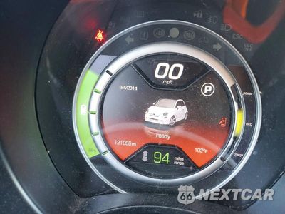 Zdjęcie 9 z 12 samochodu: 2013 FIAT 500 ELECTRIC VIN:3C3CFFGE5DT714106 - miniatura