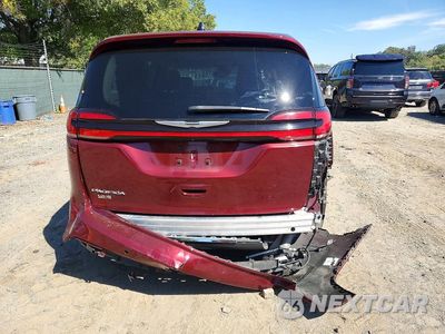 Zdjęcie 6 z 13 samochodu: 2023 CHRYSLER PACIFICA TOURING L VIN:2C4RC1BG5PR574270 - miniatura