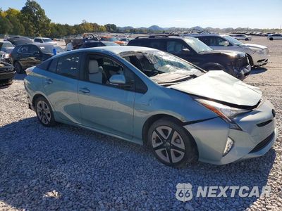Czwarte zdjęcie samochodu z boku: 2017 TOYOTA PRIUS THREE TOURING VIN:JTDKARFUXH3030895 - miniatura