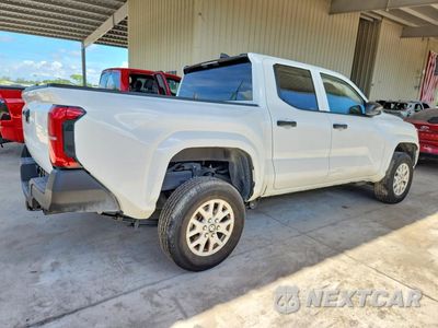 Trzecie zdjęcie samochodu z tyłu: 2025 TOYOTA TACOMA SR VIN:3TYKD5HN4ST025059 - miniatura