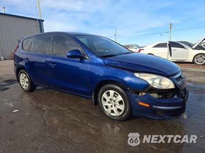 Czwarte zdjęcie samochodu z boku: 2012 HYUNDAI ELANTRA TOURING GLS VIN:KMHDB8AEXCU140490 - miniatura