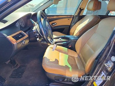 Zdjęcie 7 z 12 samochodu: 2010 BMW 528 XI VIN:WBANV1C50AC159621 - miniatura