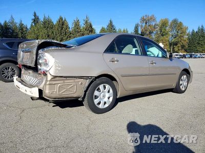 Trzecie zdjęcie samochodu z tyłu: 2004 TOYOTA CAMRY LE VIN:4T1BE32K34U820643 - miniatura