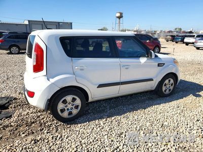 Trzecie zdjęcie samochodu z tyłu: 2013 KIA SOUL BASE VIN:KNDJT2A57D7755483 - miniatura