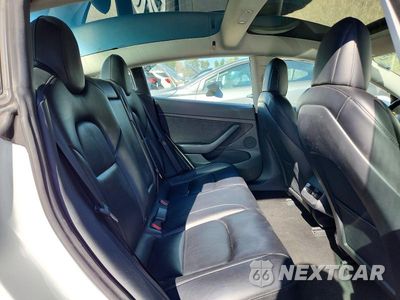 Zdjęcie 10 z 12 samochodu: 2022 TESLA MODEL 3 VIN:5YJ3E1EA9NF369132 - miniatura