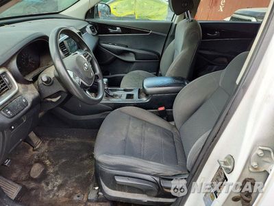 Zdjęcie 7 z 12 samochodu: 2020 KIA SORENTO S VIN:5XYPG4A54LG622319 - miniatura