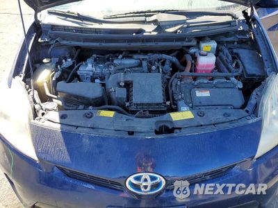 Zdjęcie 11 z 13 samochodu: 2014 TOYOTA PRIUS THREE VIN:JTDKN3DU0E0370428 - miniatura