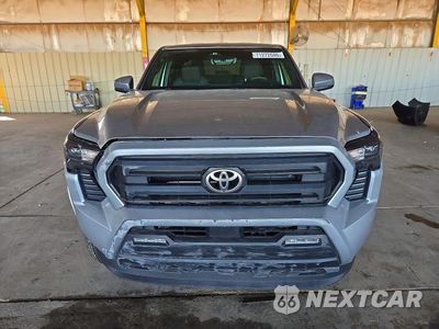 Piąte zdjęcie samochodu w środku: 2025 TOYOTA TACOMA SR5 VIN:3TMKB5FN9SM043948 - miniatura
