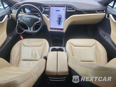 Zdjęcie 8 z 12 samochodu: 2015 TESLA MODEL S 90D VIN:5YJSA1V27FF097407 - miniatura
