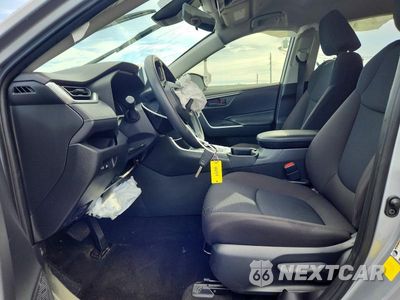 Zdjęcie 7 z 13 samochodu: 2025 TOYOTA RAV4 LE VIN:JTMH1RFV6SD140752 - miniatura
