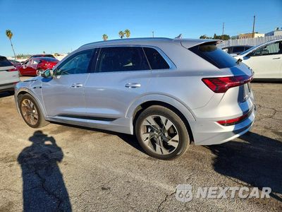 Drugie zdjęcie samochodu z przodu: 2022 AUDI E-TRON PREMIUM PLUS VIN:WA1LAAGE8NB026501 - miniatura