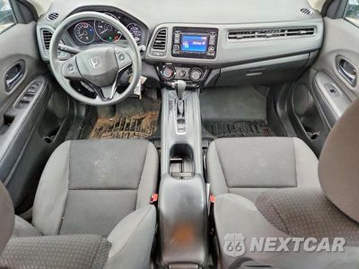 Zdjęcie 8 z 13 samochodu: 2021 HONDA HR-V LX VIN:3CZRU6H34MM721271 - miniatura