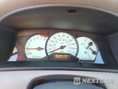 Zdjęcie 9 z 12 samochodu: 2004 TOYOTA COROLLA LE VIN:1NXBR32E34Z336132 - miniatura