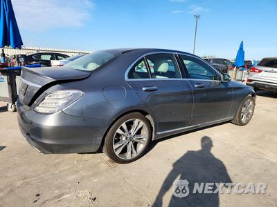 Trzecie zdjęcie samochodu z tyłu: 2017 MERCEDES-BENZ C 300 VIN:55SWF4JB8HU217713 - miniatura