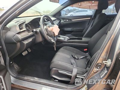 Zdjęcie 7 z 12 samochodu: 2017 HONDA CIVIC SPORT VIN:SHHFK7H45HU209072 - miniatura