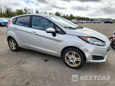 Czwarte zdjęcie samochodu z boku: 2018 FORD FIESTA SE VIN:3FADP4EJXJM128496 - miniatura