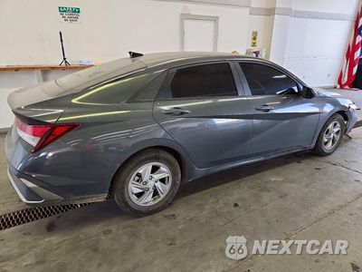 Trzecie zdjęcie samochodu z tyłu: 2024 HYUNDAI ELANTRA SE VIN:KMHLL4DG2RU656379 - miniatura