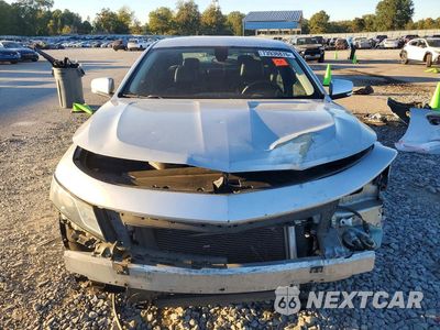 Piąte zdjęcie samochodu w środku: 2018 CHEVROLET IMPALA LT VIN:2G1105S34J9118707 - miniatura