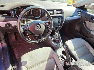 Zdjęcie 8 z 12 samochodu: 2015 VOLKSWAGEN JETTA HYBRID VIN:3VW637AJ0FM328846 - miniatura
