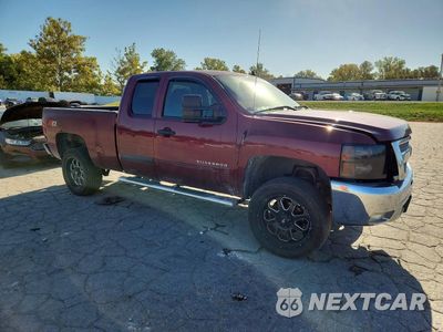 Czwarte zdjęcie samochodu z boku: 2013 CHEVROLET SILVERADO K1500 LT VIN:1GCRKSE74DZ219645 - miniatura