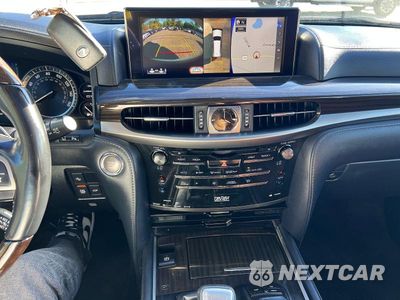 Zdjęcie 10 z 11 samochodu: 2016 LEXUS LX 570 VIN:JTJHY7AX0G4207049 - miniatura