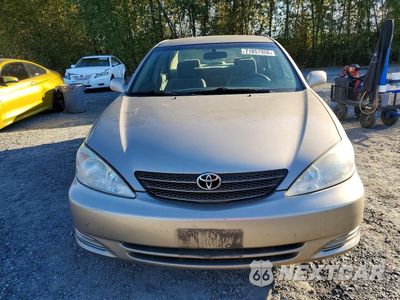Piąte zdjęcie samochodu w środku: 2004 TOYOTA CAMRY LE VIN:4T1BE32K94U888560 - miniatura
