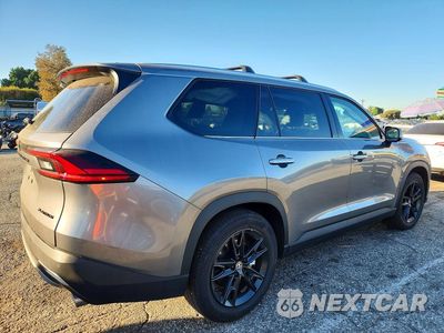 Trzecie zdjęcie samochodu z tyłu: 2026 TOYOTA GRAND HIGHLANDER HYBRID MAX PLATINUM VIN:5TDADAB58TS037564 - miniatura