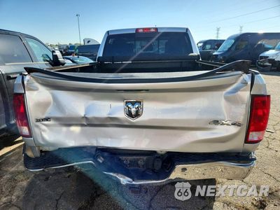 Zdjęcie 6 z 12 samochodu: 2018 RAM 2500 SLT VIN:3C6TR5DT4JG398211 - miniatura