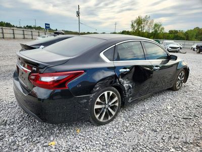 Trzecie zdjęcie samochodu z tyłu: 2017 NISSAN ALTIMA 2.5 SR VIN:1N4AL3AP1HC198600 - miniatura
