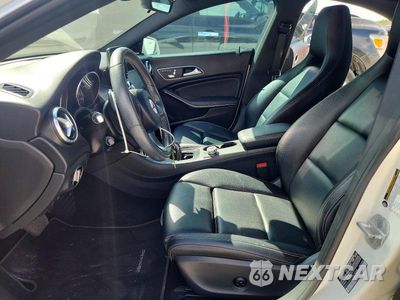 Zdjęcie 7 z 13 samochodu: 2018 MERCEDES-BENZ CLA 250 VIN:WDDSJ4EB5JN614558 - miniatura