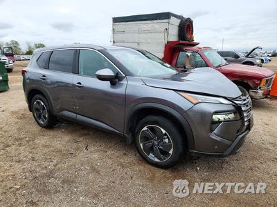 Czwarte zdjęcie samochodu z boku: 2026 NISSAN ROGUE SV VIN:5N1BT3BB6TC694028 - miniatura